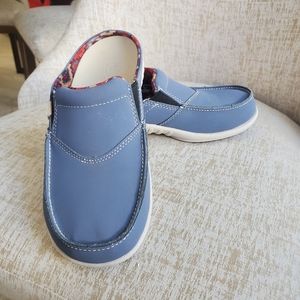 Spenco Siena leather slide with wool lining. Size 6.